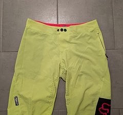 Fox Racing Attack Shorts Gr. M / 32 flow yellow