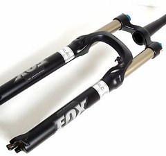 Fox Racing Shox Talas 32 RLC 140mm Federweg 1765g Lockout Tapered 26"/27,5" top Zust.