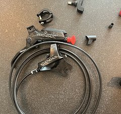 SRAM CODE R Set VR + HR & 2 x 220mm Scheibe & Adapter
