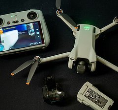 DJI Mini 3 Pro mit RC Fernbedienung (mit Display!) fast neu