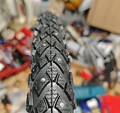 Schwalbe Marathon Winter Spikereifen 26x1,75 / 47-559