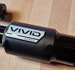 RockShox Vivid Ultimate RC2T 250x75 Neu