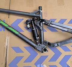 Nicolai Saturn S16, M, Rainbow Metallic