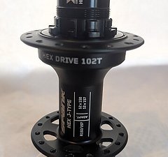 Spank Hex Nabe 150/157 black XD 6-bolt 32Loch