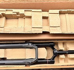 RockShox ZEB Ultimate RC2 MY23 neuwertig , 29" 170mm