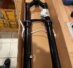RockShox RockShox Rock Shox Lyrik RC2 29 160mm Modell 2023