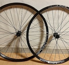 DT Swiss Laufradsatz 27.5" / 370 Spline Naben / EX512 Felgen