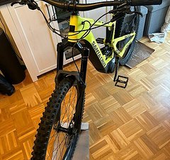 Santa Cruz Bicycles Heckler 8 CC Cascade Link MX, keine 1000km,2 Akkus