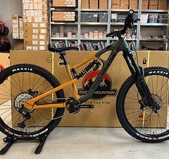 Rocky Mountain Slayer Carbon 50 Gr. S Komplettbike 27.5" Gold Green