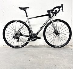 Benotti Fuoco Disc Carbon SRAM Rival eTap AXS Rennrad Gr. 54 cm