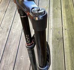 RockShox 29" LYRIK Ultimate Charger 2.1 RC2 DebonAir 180 mm