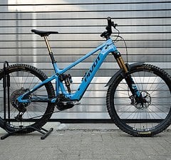 Pivot Cycles Shuttle AM Pro X0 Eagle Transmission