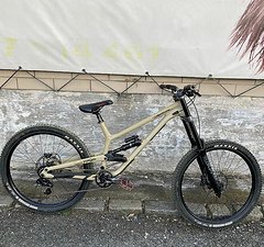 *** Commencal Furious *** Large