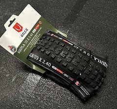 Onza Aquila 29x2,4 FRC 55a NEU, Maxxis DHR II