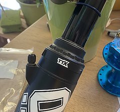 Öhlins TTX 2 Air Trunnion 205x65mm