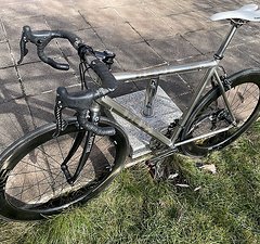 Nevi Stelvio Titan Campagnolo Record Enve SES Tune Rennrad