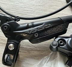 SRAM CODE R Scheibenbremse Set VR + HR