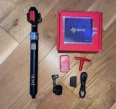 RockShox Reverb AXS 150 mm Hub mit Pod Controller / 31,6 x 440 mm / Neu