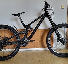 Canyon Sender Custom Al 27,5 Stealth Black Größe M Downhill Bike 2020 [Fox, Magura, DT Swiss, Sram, Ergon]