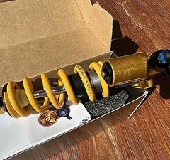 Öhlins TTX22 Trunnion 225x75