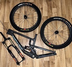 Santa Cruz Nomad CC V4 Rolling Chassis
