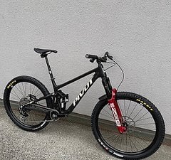 Pivot Cycles Switchblade Gr. L Black/Mojave