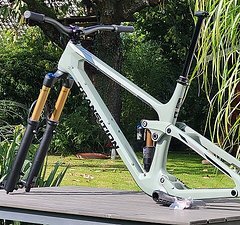 Transition Bikes Sentinel V2 "getunt" Frame Kit New