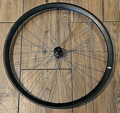 Rose Bikes R-Thirty Light Disc 28" Gravel-Vorderrad 12x100 B-Ware Neu