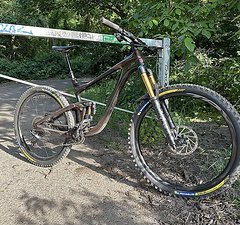 Giant Reign Advanced Pro 0 2020 Carbon Enduro Gr. L 2020