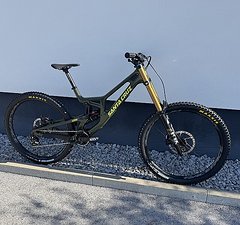 Santa Cruz Bicycles V10 X01