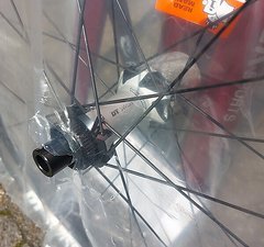 DT Swiss E1700 29" 30mm Laufradsatz - NEU