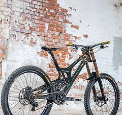 Santa Cruz Bicycles V10
