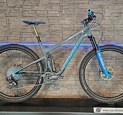 Pivot Cycles Mach 4 SL Carbon Mountainbike Fully L XX1 Fox SID Neu