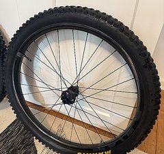 Beast 27“ DH 30 Laufräder mit XD Freilauf