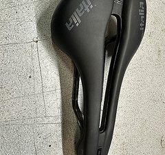 Selle Italia FLITE Boost Kit Carbon Superflow Sattel "Neuwertig"