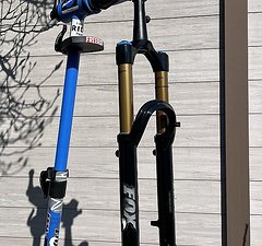 Fox Racing Shox 36 Factory Boost Grip2