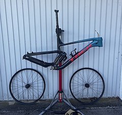 Trek Slash 2023 Enduro Rahmen Set 29“ XL Laufräder Dropperpost Vorbau MTB