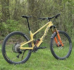 Deviate Highlander II High Pivot Trail/ Enduro Rahmen Set