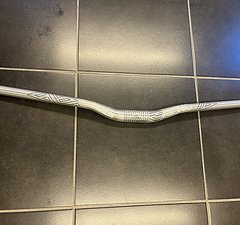 Azonic Flow silber, 780mm, 31,8mm Klemmung