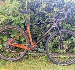 Giant Revolt X Advanced Pro 1 Carbon ML Gravelbike UVP 6.000€