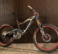 GT Bicyles Force carbon Team Mullet full custom (Hope, XX1, RaceFace, Newman...)