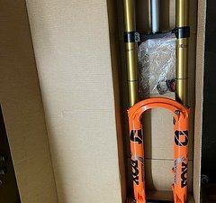 Fox Racing Shox Factory 40 29“ orange