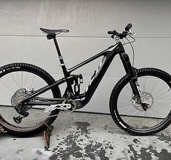 Yeti Cycles 160e