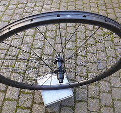 Mcfk 29" Hinterrad DT 240s 12x142, 25mm Carbon Felge, MTB/Gravel, nur 750g!