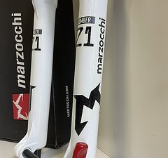 Marzocchi Bomber Z1 29 Marzocchi 170 Air Grip Sweep White 15QRx110 1.5 T 44mm