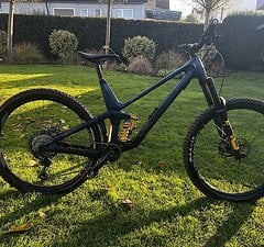 Prime Thunderflash Gr.L 29" Enduro I9 Hydra Öhlins Shimano Xt