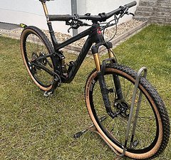 Pivot Cycles Mach 4 SL