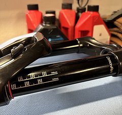 RockShox Lyrik 150mm charger 2.1 debonair 29"