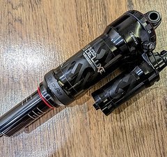 RockShox Super Deluxe Ultimate RCT 230x62,5 Metric wie neu!
