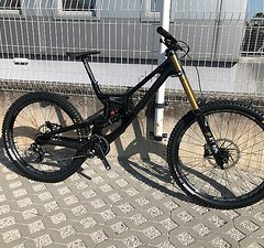 Santa Cruz Bicycles V10 X01